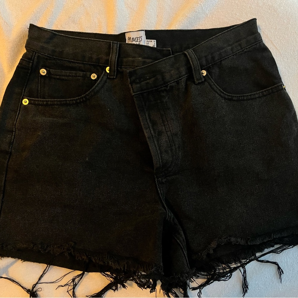 Cross waist black jean shorts